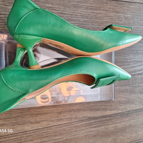 LEI heels - Picture 2 of 4